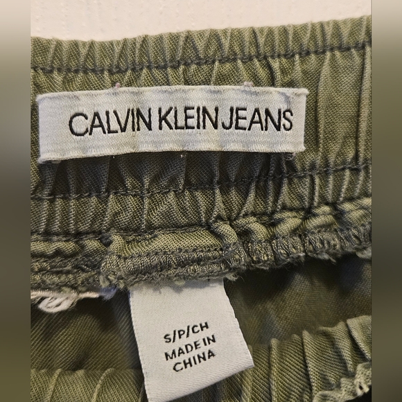 🌺Calvin Klein Cargo Pants - Picture 3 of 3
